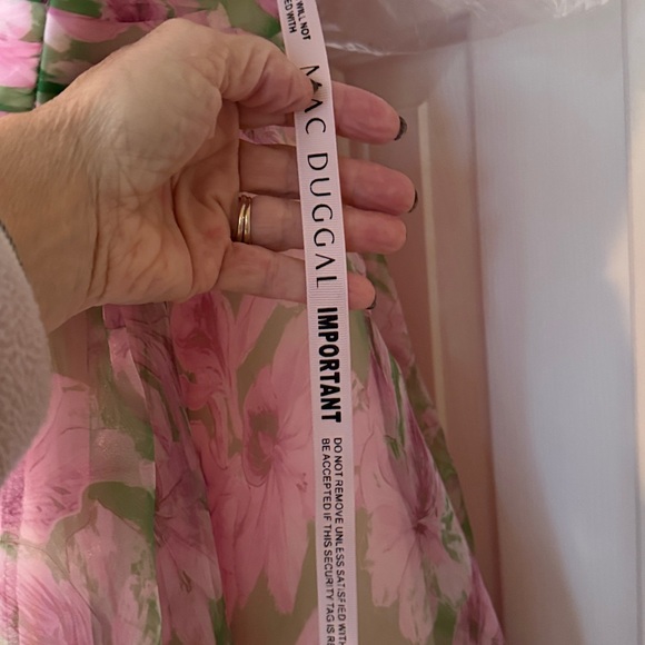 Mac Duggal NEW with Tags attached size 8 chiffon Pink Floral Strapless gown $598 - Picture 14 of 16